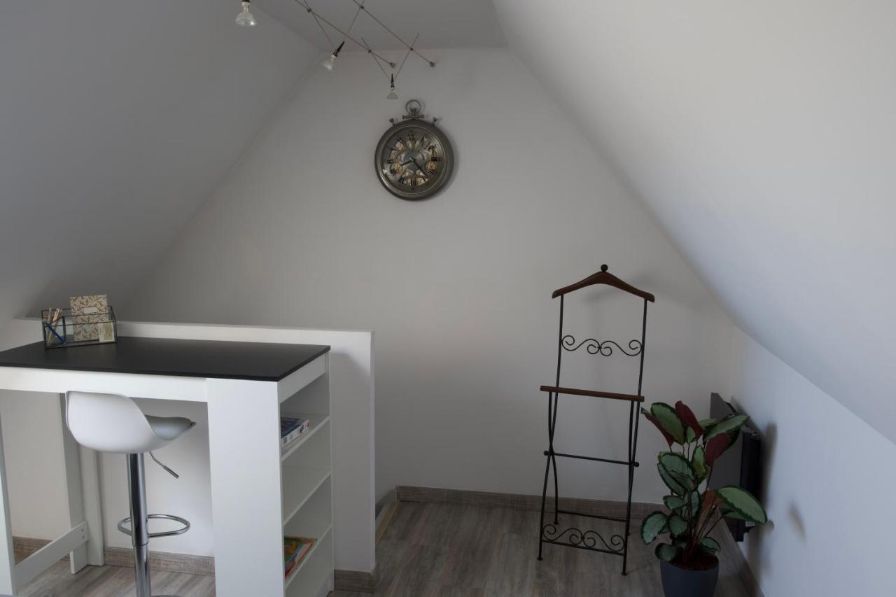 Duplex Charmant Idealement Situe Dole Dış mekan fotoğraf